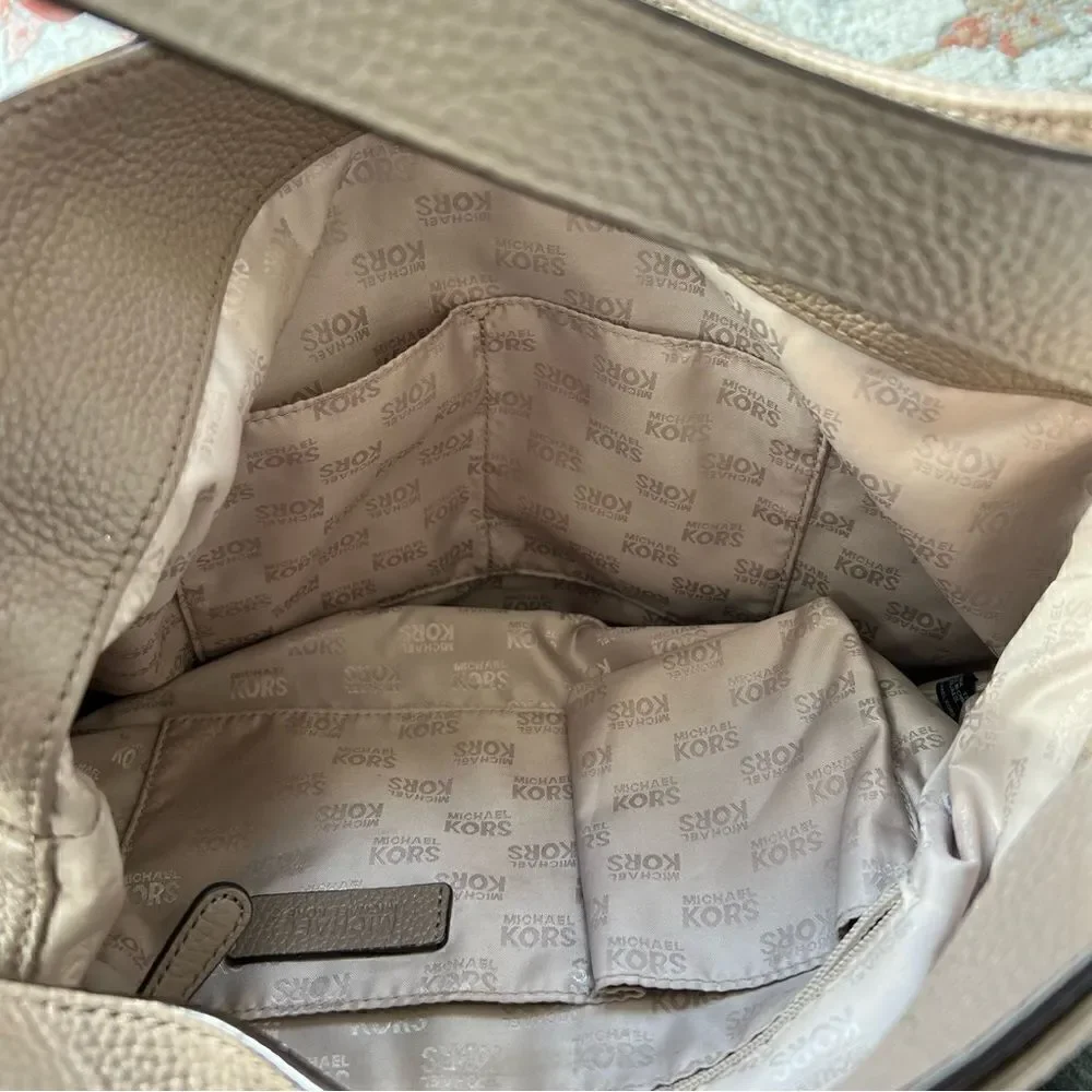 Michael Kors Jamesport Leather Hobo Large Shoulder Bag Taupe Tan Nude Gold